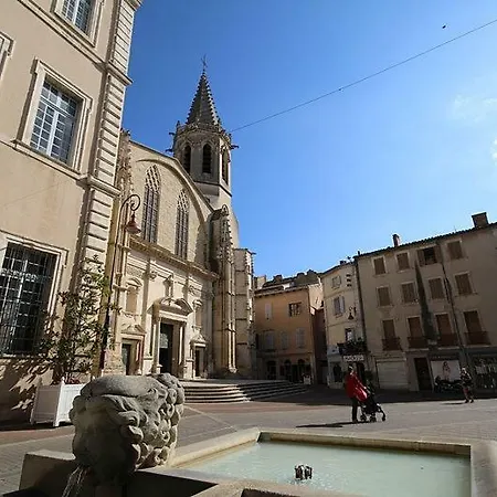 Chez Zabou Appartement Carpentras Buitenkant foto